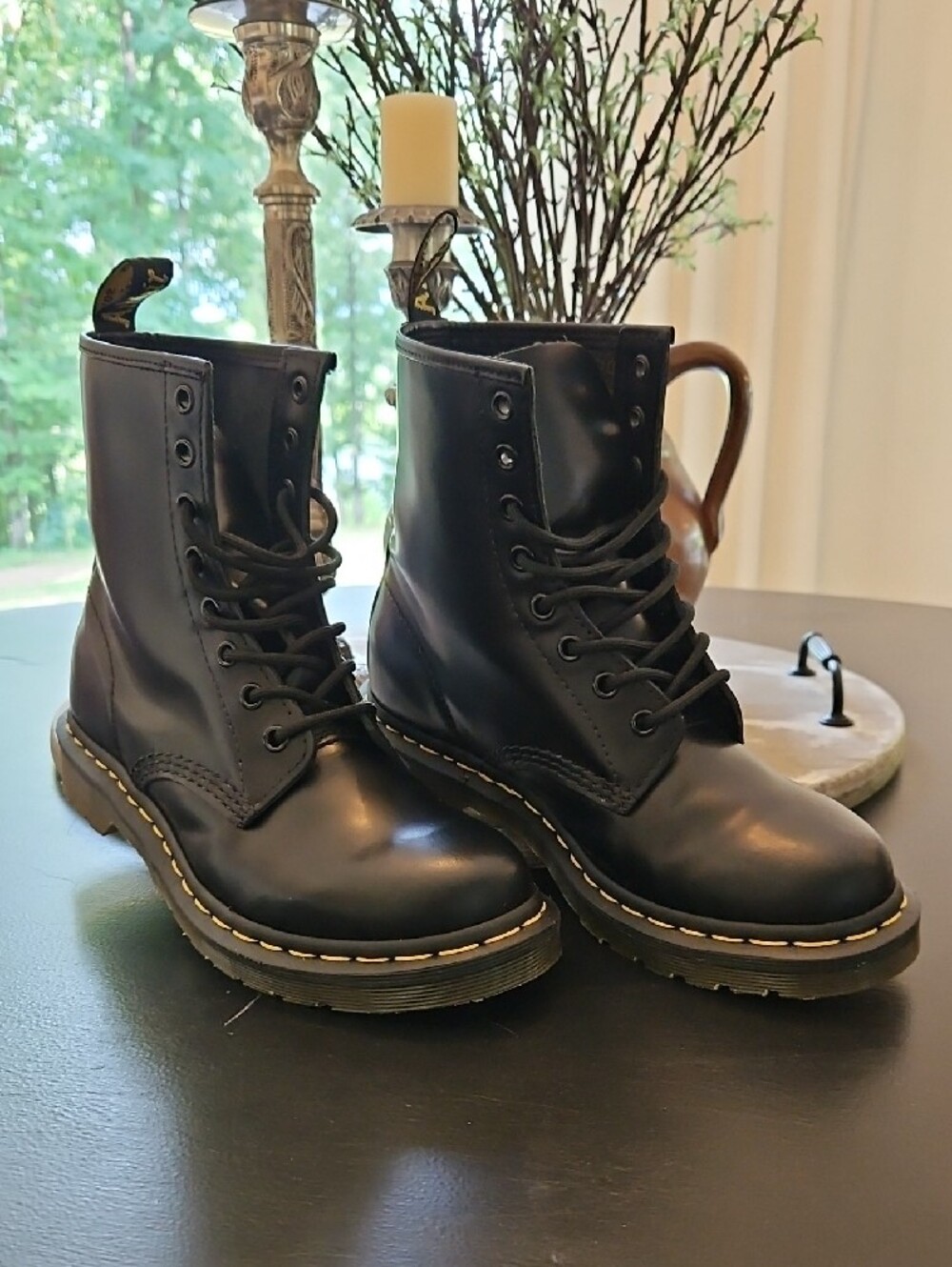 Dr. Martens Black 1460 W Leather Lace-Up Boots. Size 8 - Picture 2 of 14